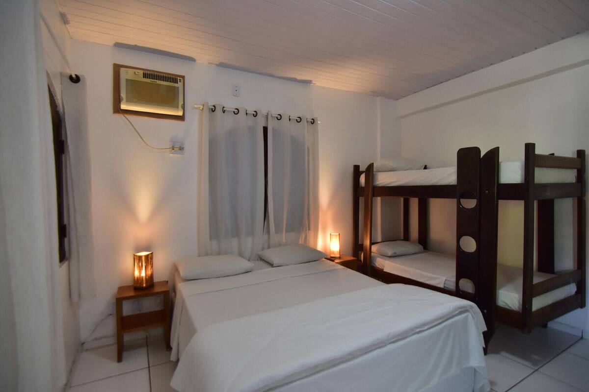 1 habitación, minibar, tabla de planchar con plancha y wifi gratis 