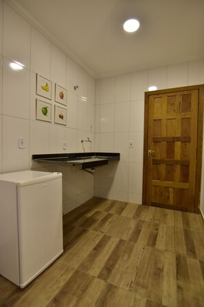 Leilighet – standard | 1 soverom, minibar, strykejern/-brett og wi-fi (inkludert)