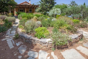 Front of property - Beautiful mini eco farmhouse (Marathon)