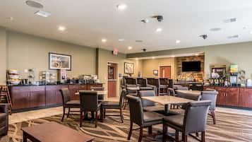 Sudah termasuk sarapan dibawa pulang setiap hari