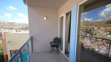 客房, 1 张双人床, 阳台, 城市景观 | 阳台景观