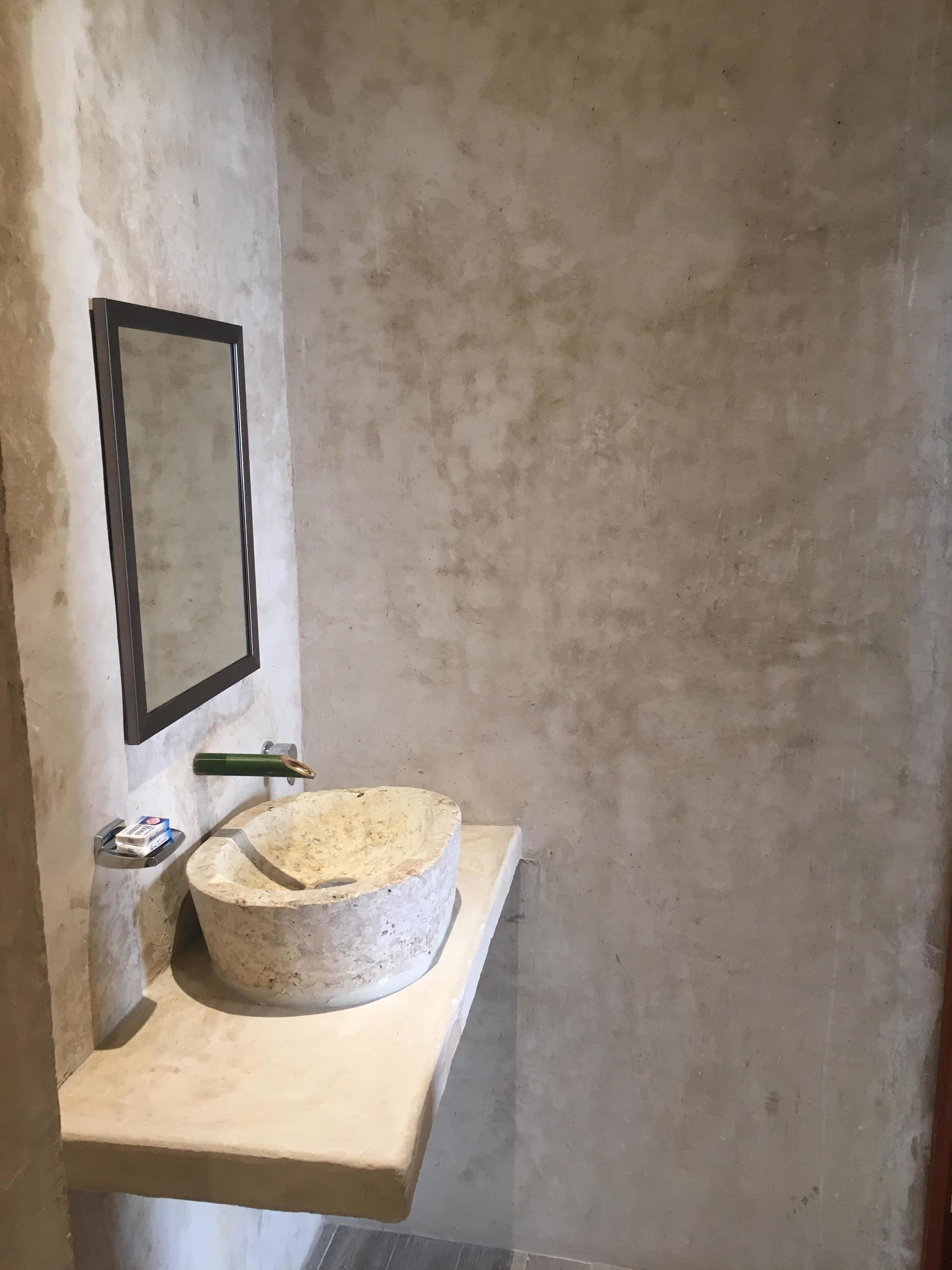 shower, free toiletries, towels