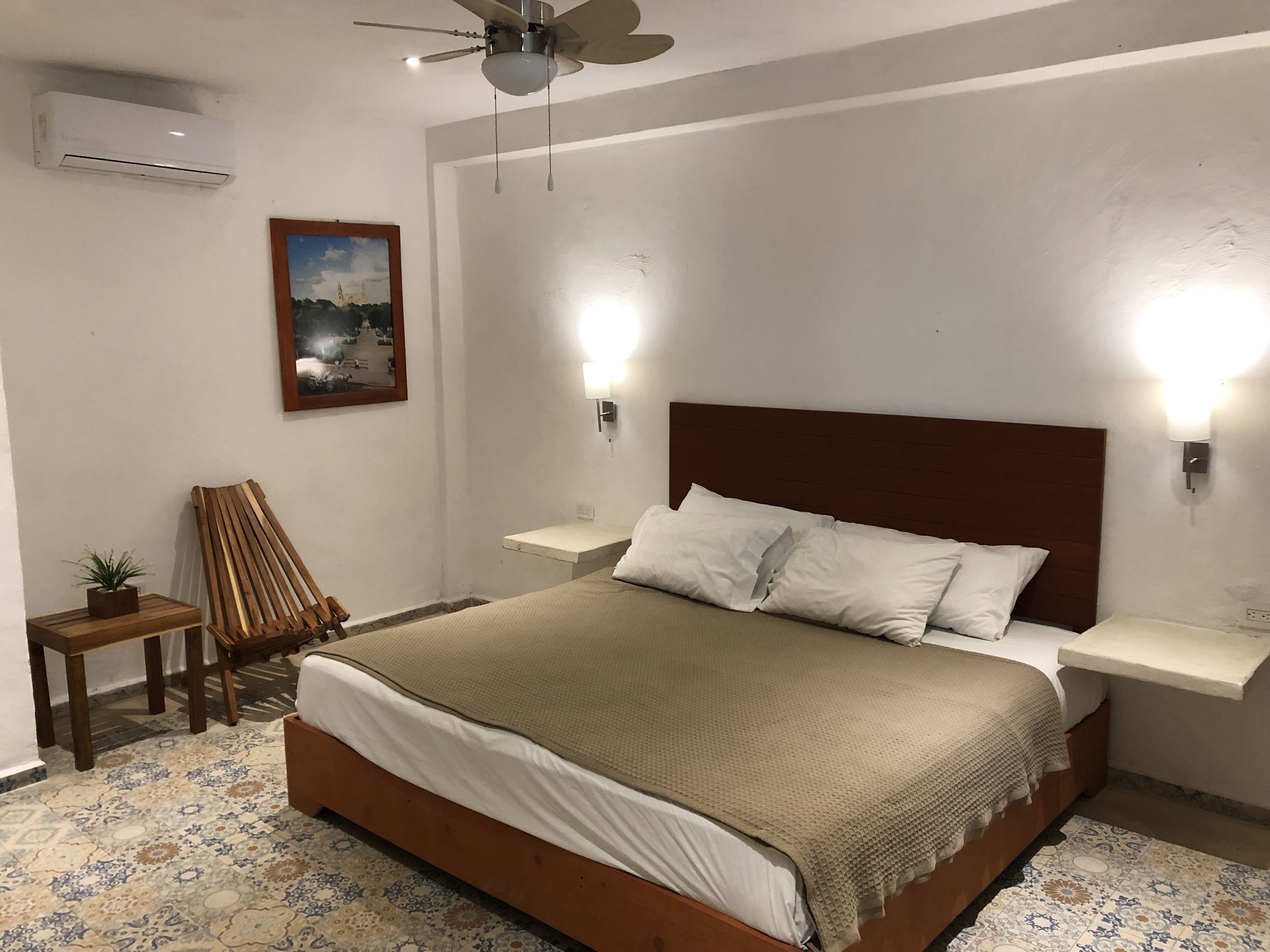 double room, 1 king bed | iron/ironing board, free wifi, bed sheets