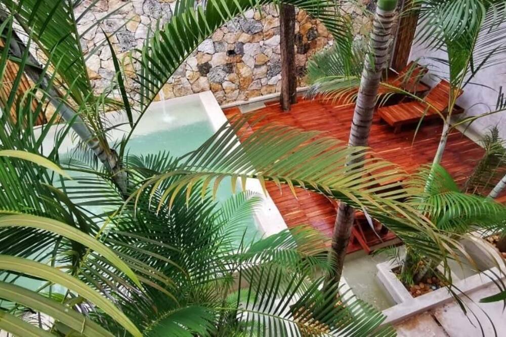 Hotel Casa Bamboo