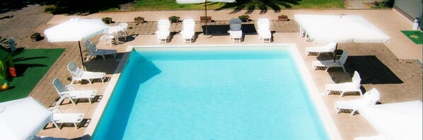 Seasonal outdoor pool - Residence Verde Pineta (Grosseto)