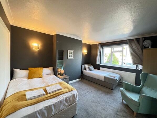 Basic-Dreibettzimmer