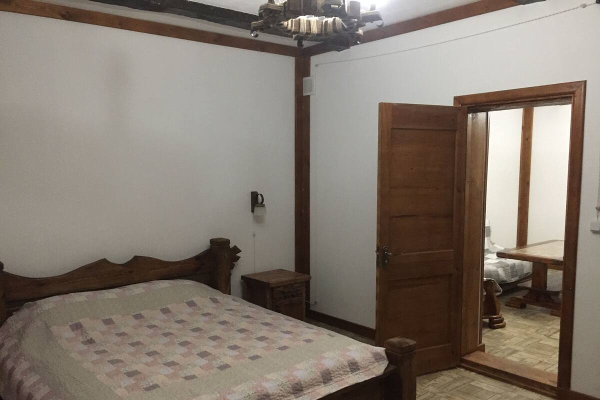 四人房, 1 张大床, 简易厨房, 海滨 | 1 多间卧室、高档床上用品、熨斗/熨衣板、免费 WiFi