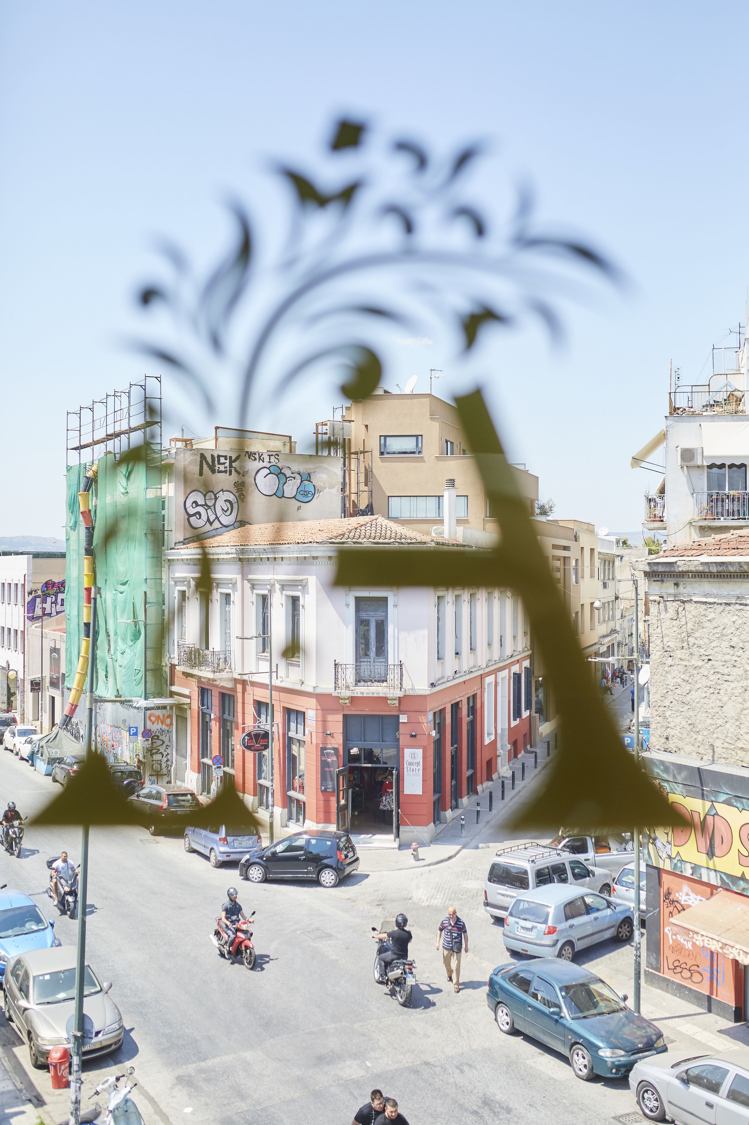 deluxe suite, city view | view from room