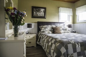 Hönnunarherbergi | Sérhannaðar innréttingar, sérvalin húsgögn, straujárn/strauborð