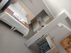 City Triple Room | Minibar, free WiFi, bed sheets - M2 OTEL (Bodrum)