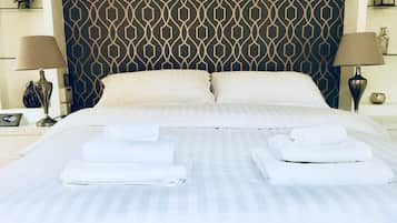 Exclusive-talo, 4 makuuhuonetta, näköala puutarhaan | 1 makuuhuone, työpöytä, silitysrauta/-lauta, ilmainen Wi-Fi