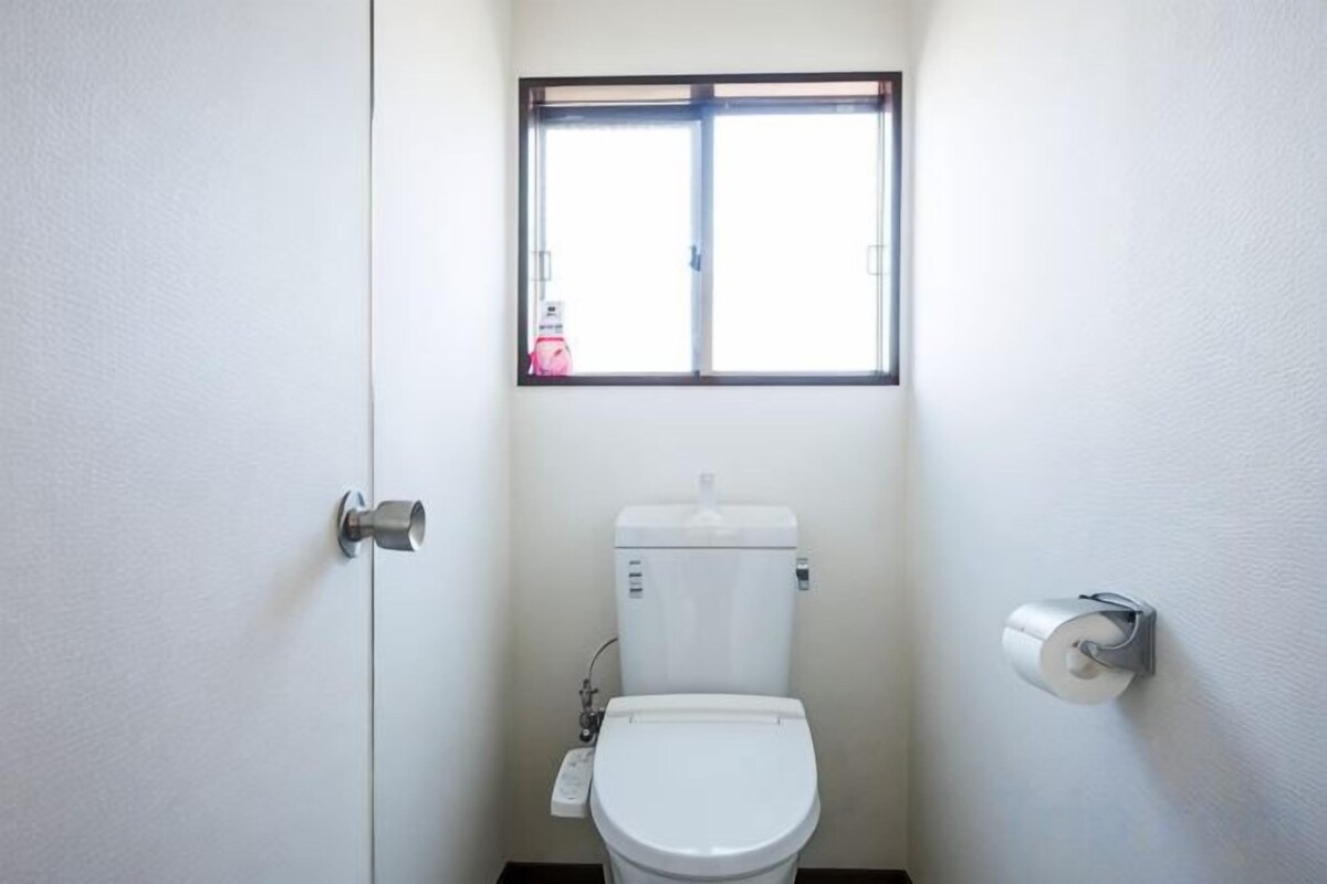 Bathroom | Free toiletries, hair dryer, slippers, bidet