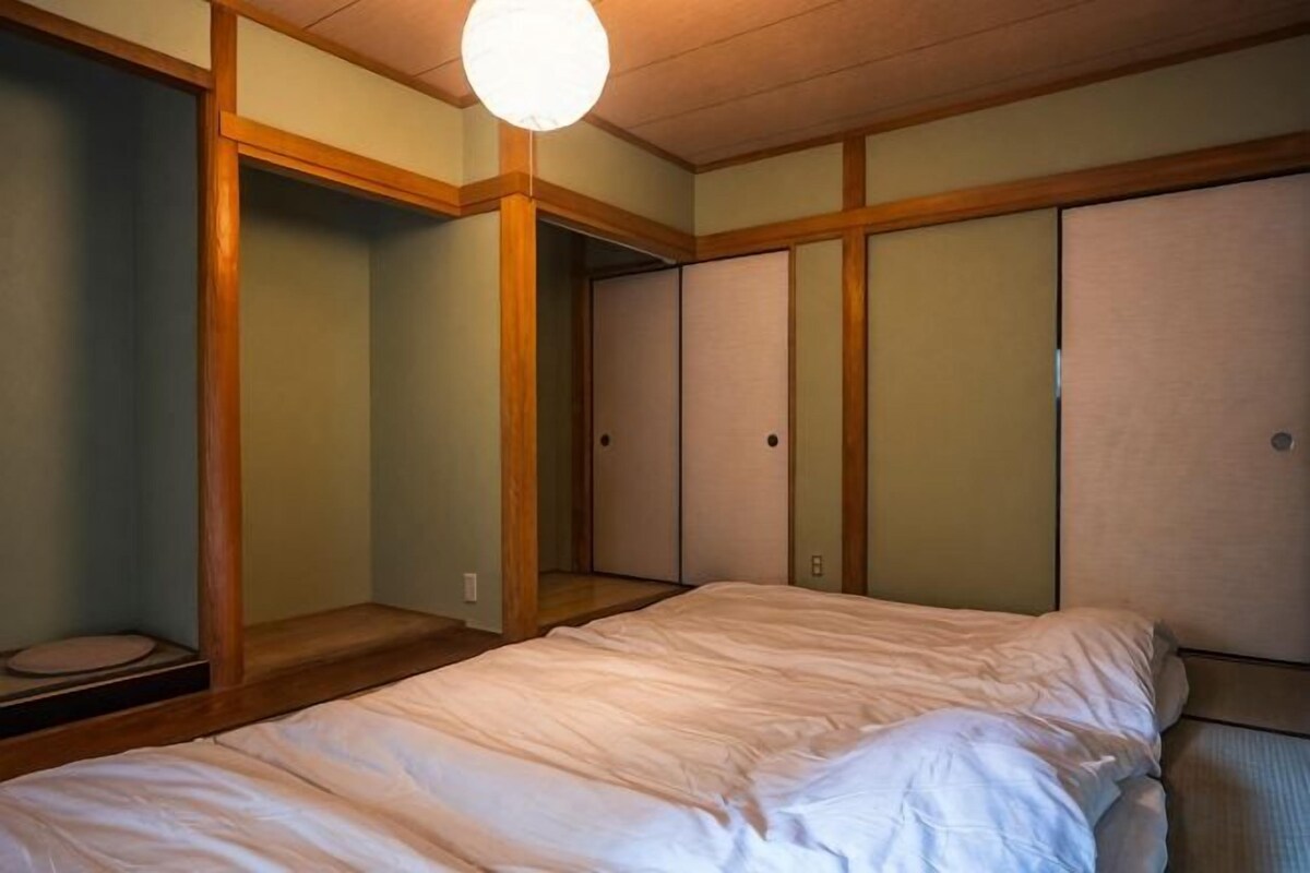 In-room safe, free WiFi