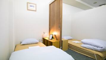 In-room safe, free WiFi, wheelchair access