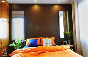 1 bedroom, laptop workspace, iron/ironing board, WiFi - quiet, spacious and comfortable apartment close to Hanoi Old Quarter (Dong Da)