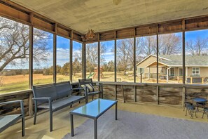 Interior - Milford Lake Vacation Rental: Walk to Beach! (Milford)
