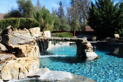 Yosemite area home w/ Private River Access, Awesome Pool - Perfect for Families