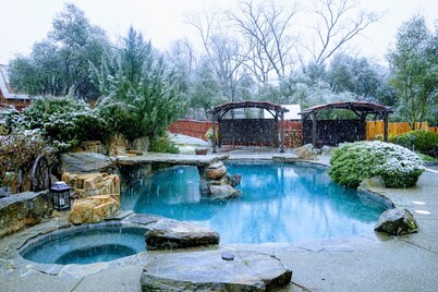 Yosemite area home w/ Private River Access, Awesome Pool - Perfect for Families