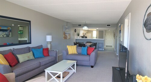 306 SEASCAPE CONDOMINIUMS BEACH SIDE CONDO