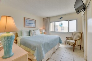 1 chambre, fer et planche à repasser, accès Internet, draps fournis