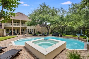 Pool - Above Austin Country Club I Pool&Spa I Game Room I Luxury Services (Austin)