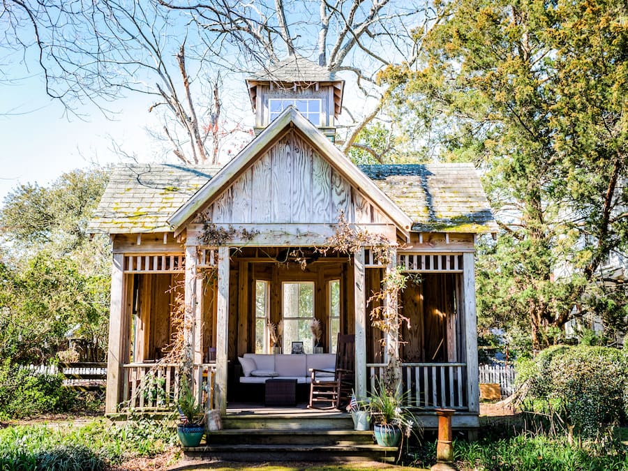 Bungalow, Multiple Bedrooms, Private Bathroom | Individually decorated, individually furnished, desk, iron/ironing board