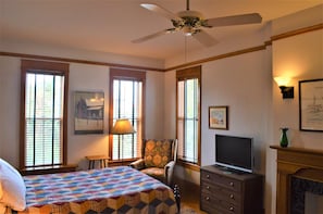 Classic Double Room, 2 Double Beds, Private Bathroom, Bay View