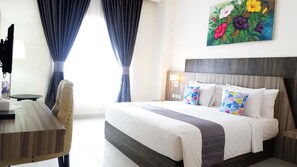 Premium bedding, desk, blackout curtains, iron/ironing board - Vega Hotel (Sorong)