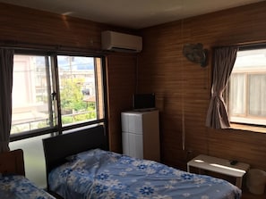 Habitación con 2 camas individuales