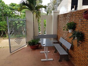 Courtyard - Sen Villa (Bao Loc)