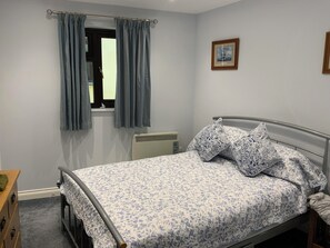 2 soveværelser, strygejern/strygebræt, gratis Wi-Fi, sengetøj