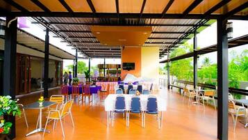 Daily local cuisine breakfast (THB 100 per person)