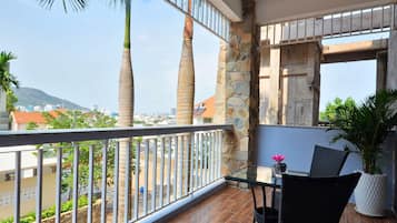 ์ค์ํธ, ์ธ๋ ์ ๋ง | ๊ฐ์ค์์ ๋ณด์ด๋ ์ ๋ง