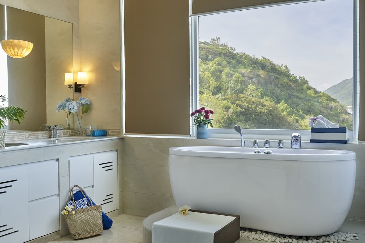 Suite, uitzicht op heuvels | Bubbelbad