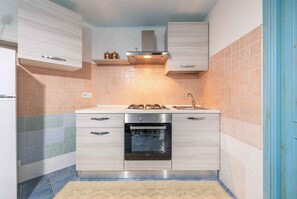 Fridge, oven, stovetop, toaster