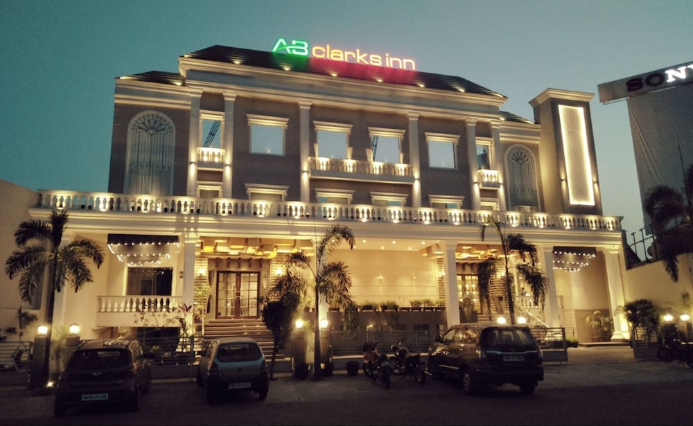 AB Clarks Inn Jalandhar photo 4