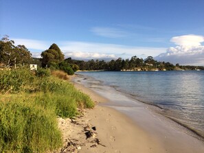 Beach nearby - Snug Beach Cabin And Caravan Park (Snug)