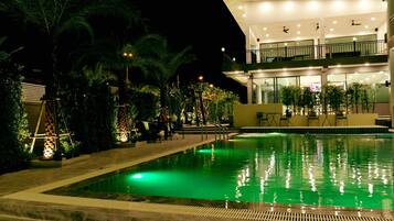 Alberca al aire libre