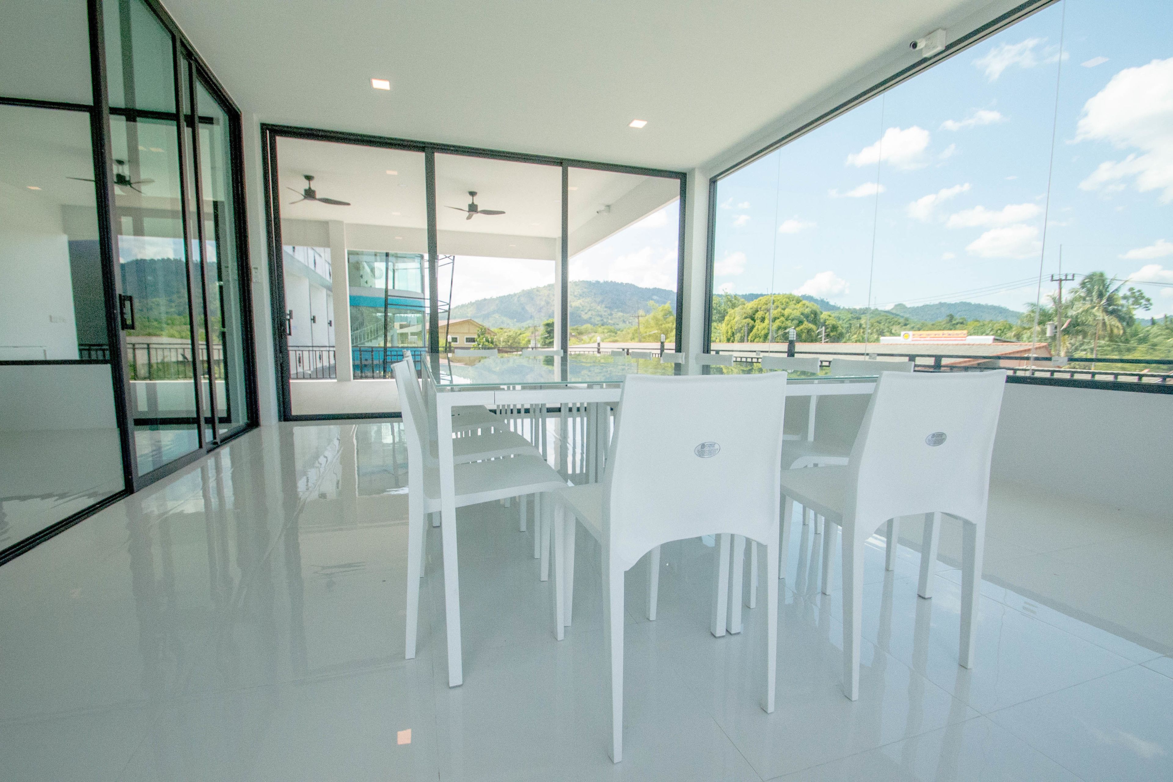 Café da manhã, almoço e jantar; culinária tailandesa 