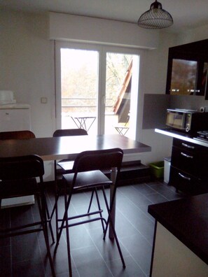 Dining - Beautiful *** apartment between vineyards and Obernai ramparts (Obernai)