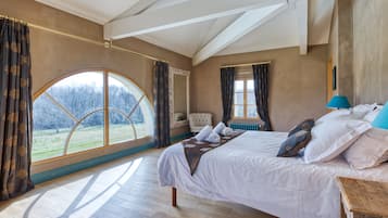 7 chambres, bureau, fer et planche Ă repasser, Wi-Fi gratuit