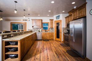 Fridge, microwave, oven, stovetop - Private Cabin at the Foot of West Mountain- Hot Tub (Donnelly)