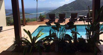 Villa Ixora Sleeps 2-10 people~ 5 bedroom, 4 bath, pool, hot tub, AMAZING views!