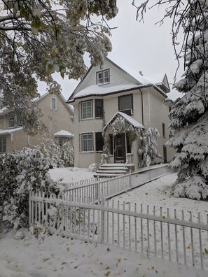 Exterior - 3 floors character house (Winnipeg)