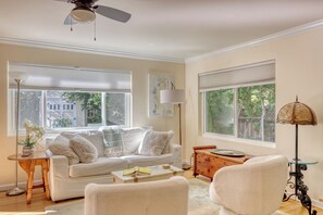 Smart TV, books, music library, stereo