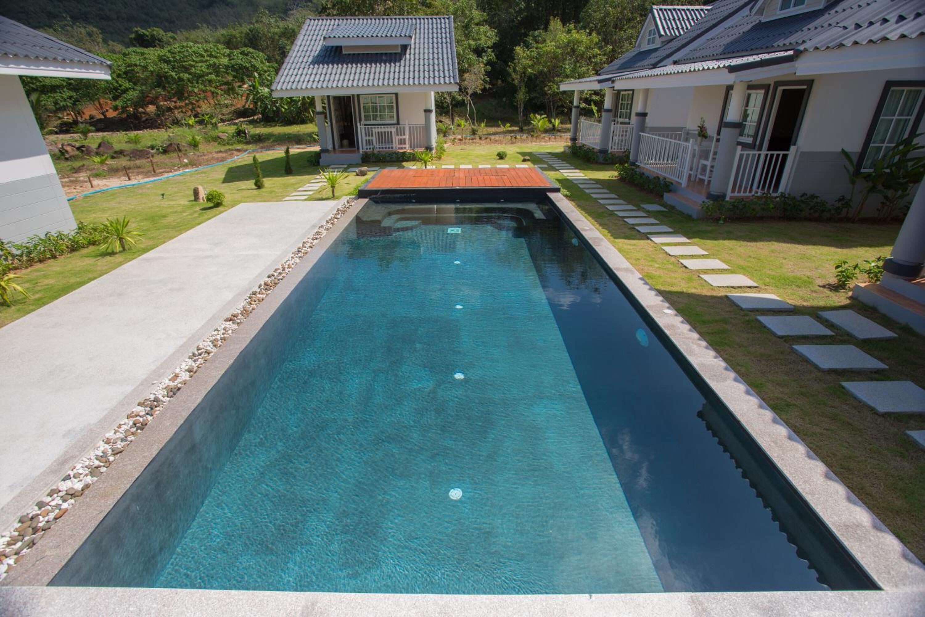 Photo - Suksompong Resort