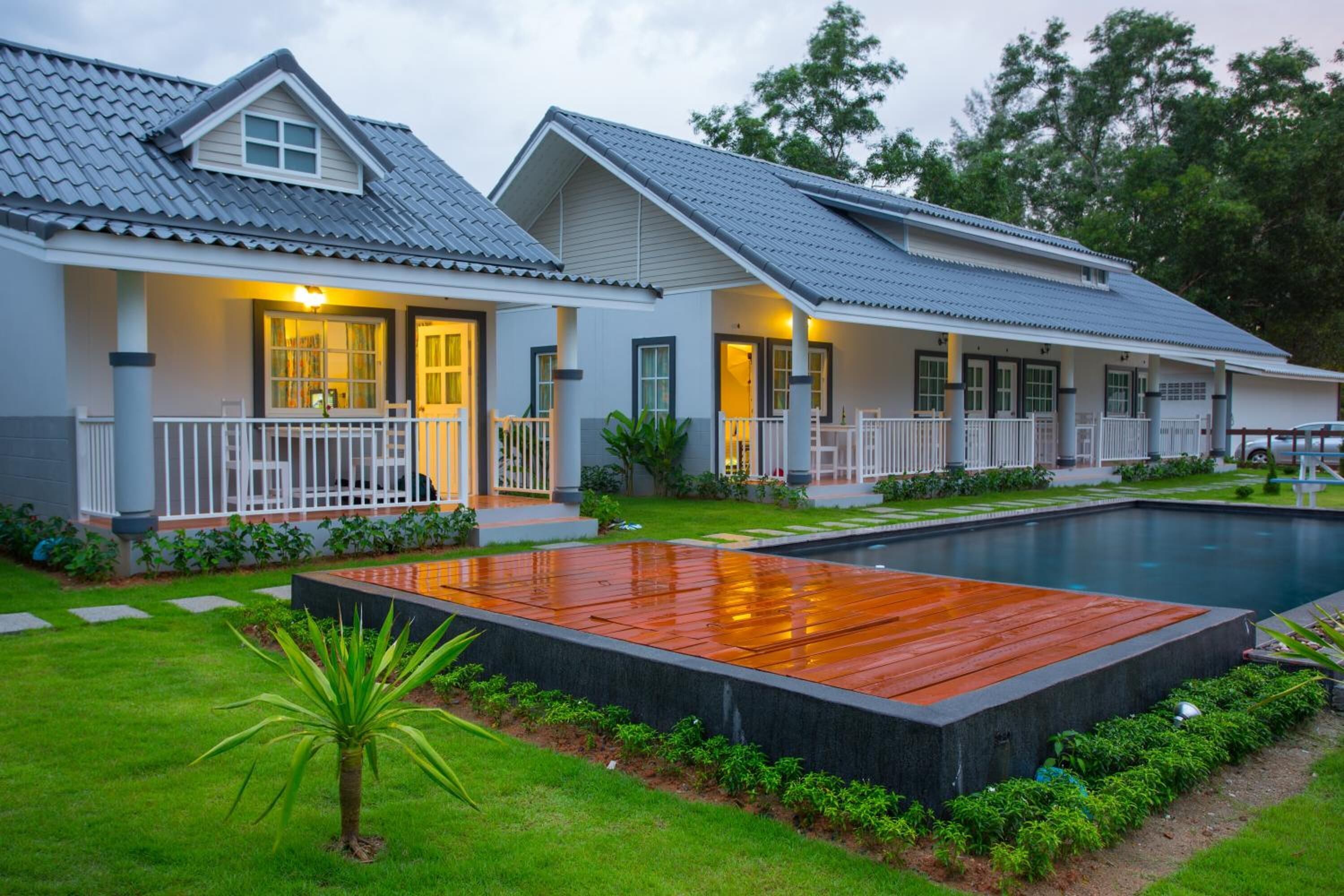 Photo - Suksompong Resort