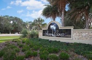 Property grounds - Cozy Family Pool Home in Palm Coast (Palm Coast)