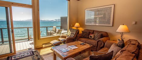 Flachbildfernseher, Kamin