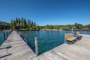 Terrace/patio - Star Harbor # 16 by Hauserman Rentals (Tahoe City)